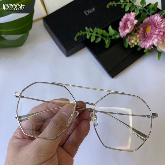 DIOR-迪奧 官網同步 STELLAIRE 07 今年D家熱爆系列 方形框面 絕佳配搭 光學系列 女款太陽鏡  lly1142